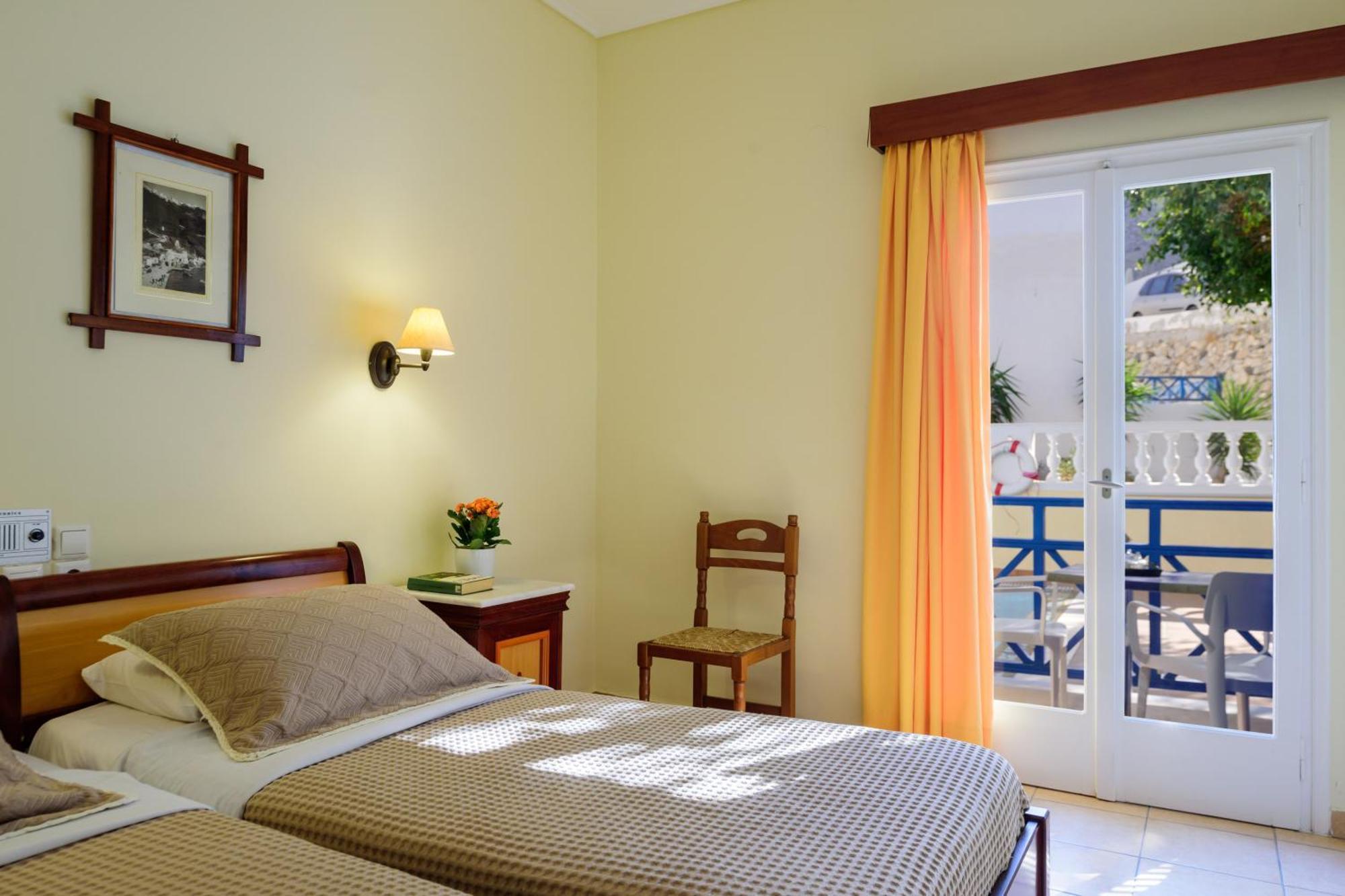 Karidis Hotel Kamári المظهر الخارجي الصورة